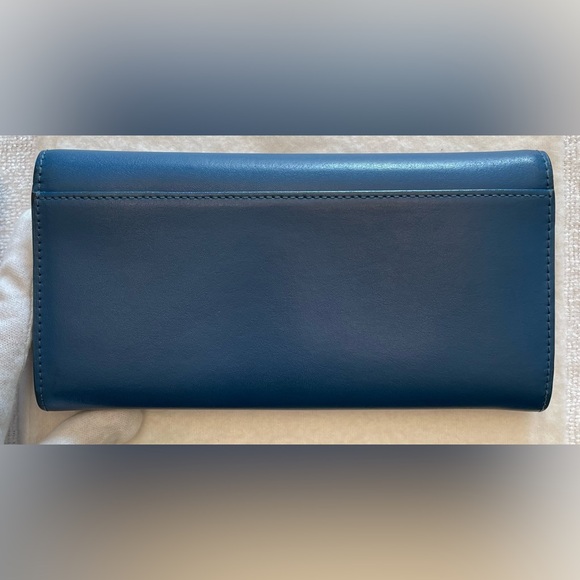 Furla Authentic Vintage Beautiful Blue Leather Wallet with Gold Hardware - Picture 3 of 16